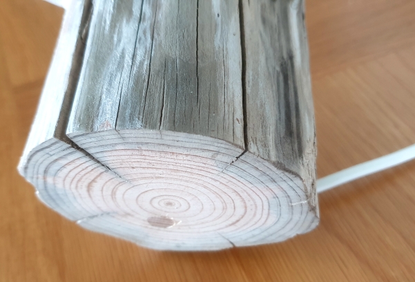 Dessous de lampe en bois