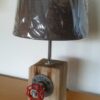 Lampe industrielle en bois flotté