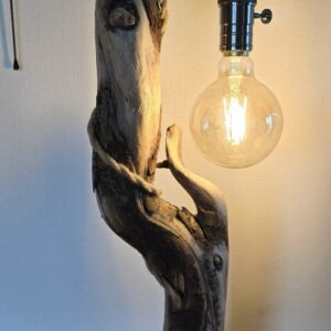 Longue lampe bois