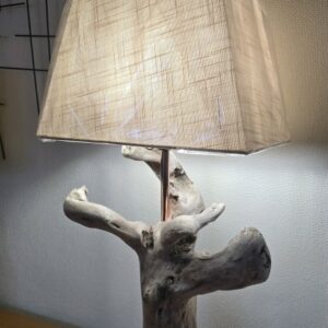 Lampe arbre flotté